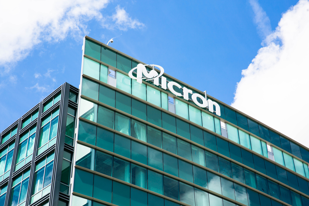 Micron Stock Surges on Strong Q1 Revenue Forecast