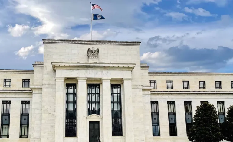 US central bank cuts interest rates amid recession fears